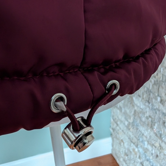 Burgundy White Chevron Colorblock Puffer Jacket Sz M Retro Sport Apres Ski - Picture 8 of 15